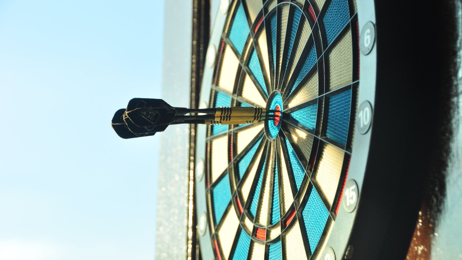 How to effectively target journalists when distributing a press release ?
