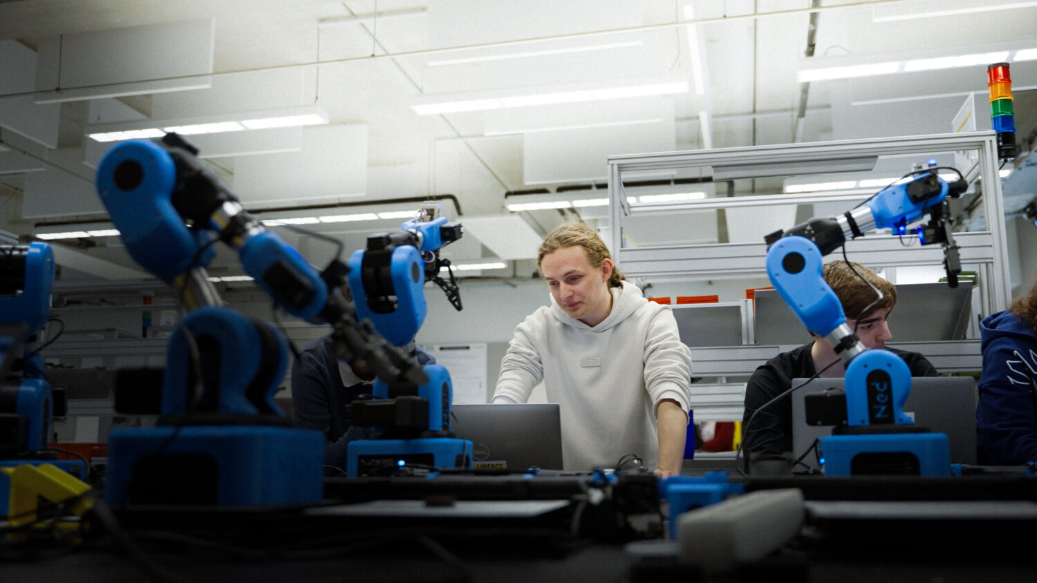 Face aux enjeux de souveraineté, CESI École d’Ingénieurs renforce son modèle unique créé par des industriels