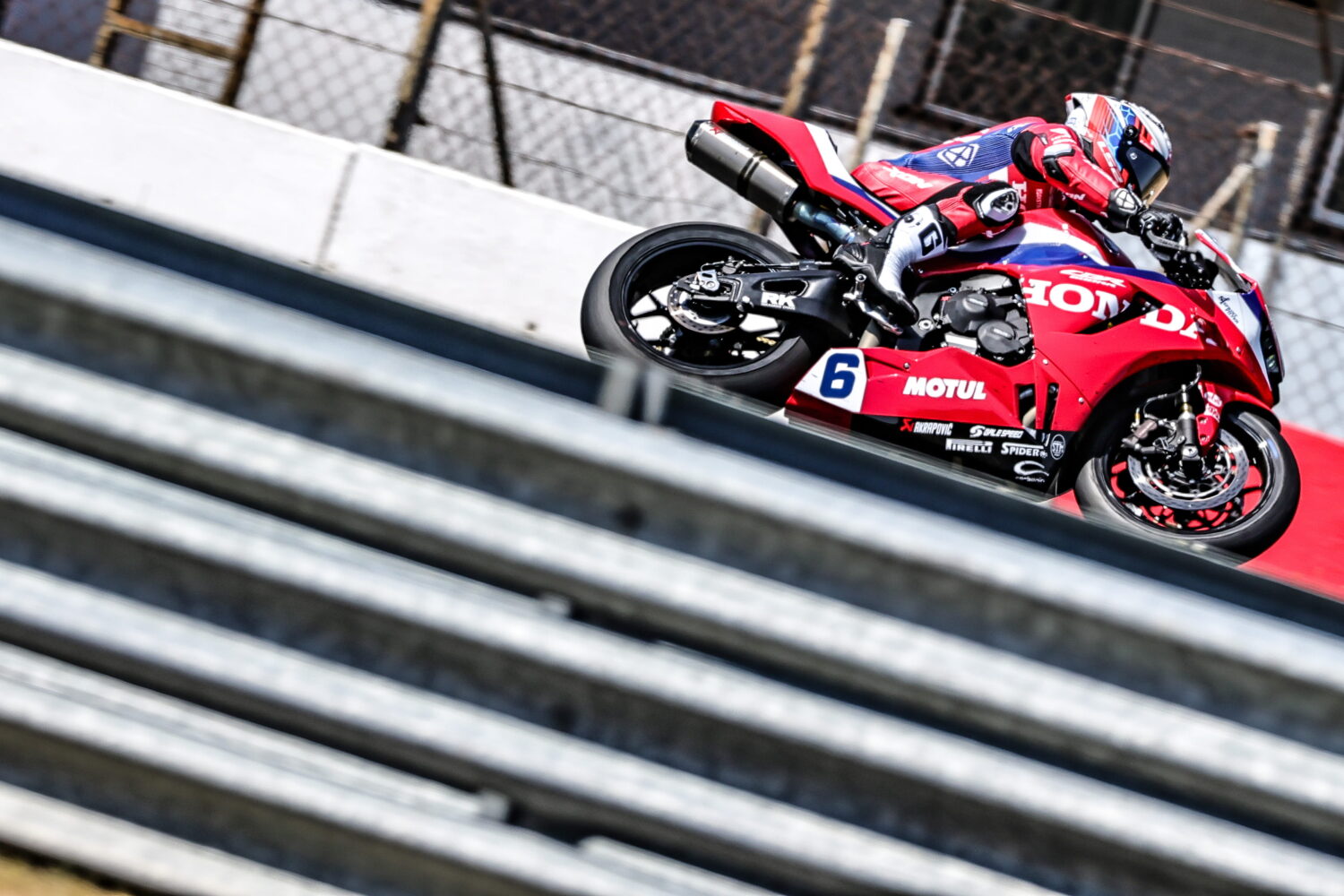 0767692-2026-Wsbk-Donlington-Park- 1-jpg