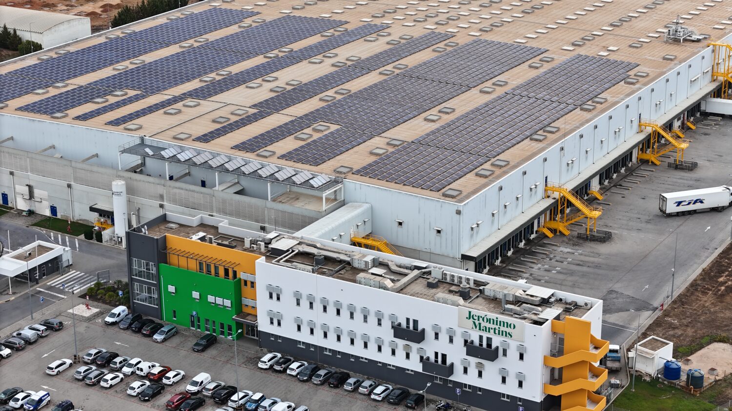 Jeronimo-GreenYellow-self-consumption-solar-plant-portugal-JPG