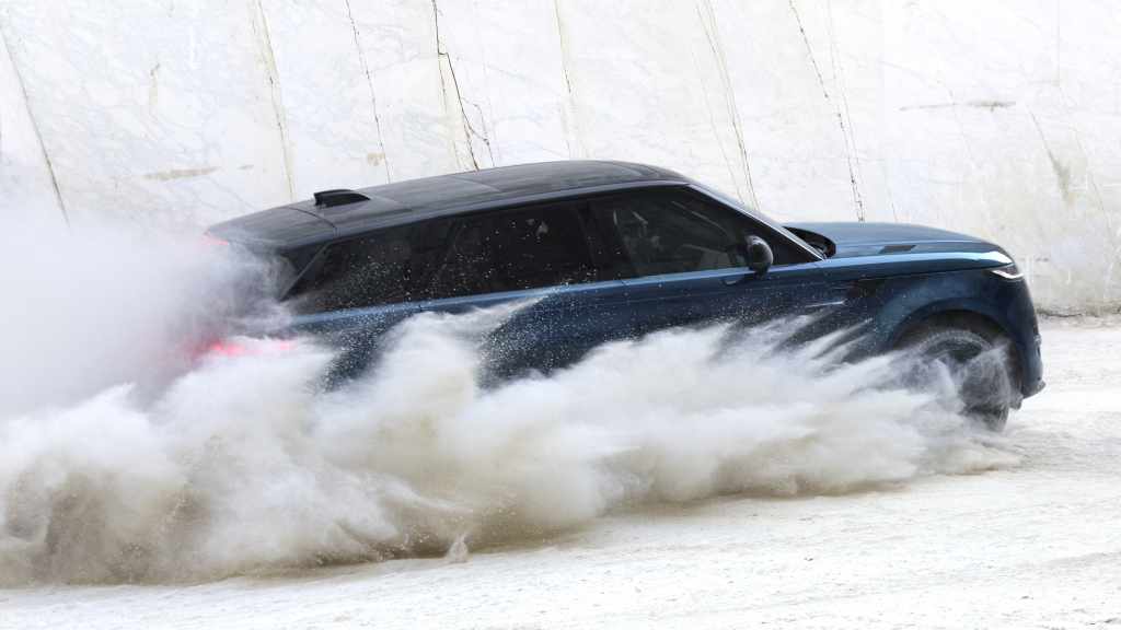 Range Rover Sport Electric 27MY dynamic 300927-jpg