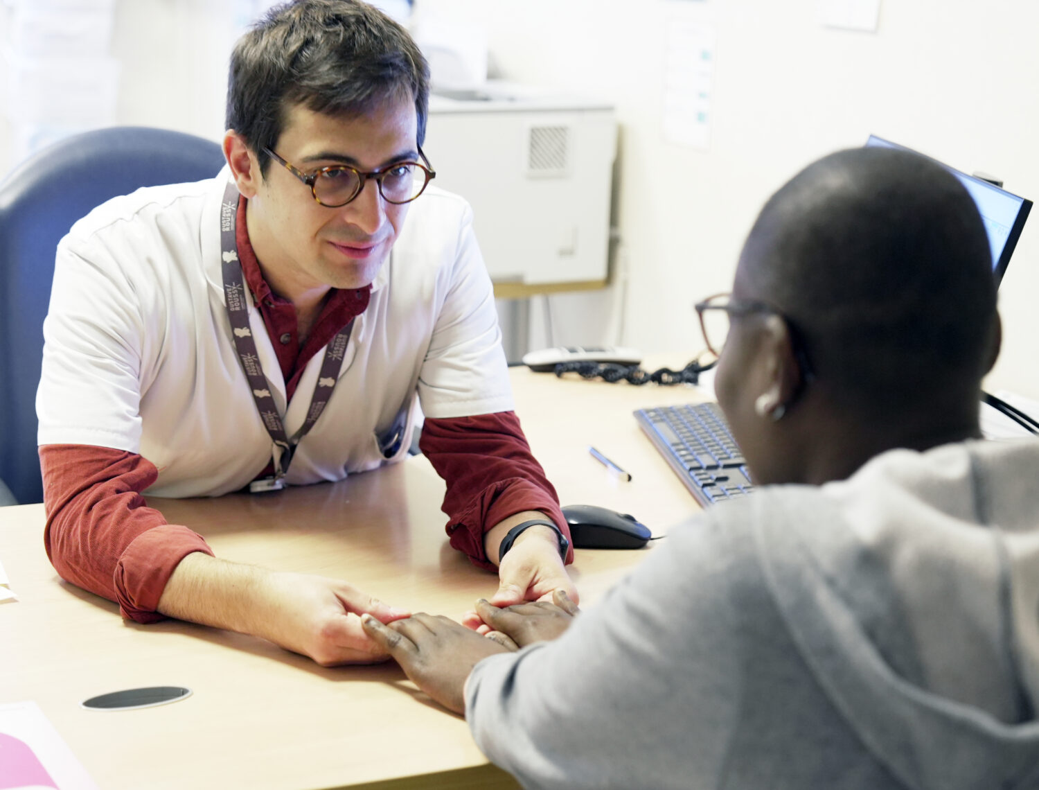 APRÈS LE DIAGNOSTIC D’UN CANCER DU SEIN, COMMENT DÉMARRER PLUS RAPIDEMENT LES TRAITEMENTS ?